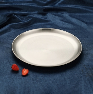 홈인쿡 플랫원형 스텐 접시 4p세트(20cm) (실버) 그릇